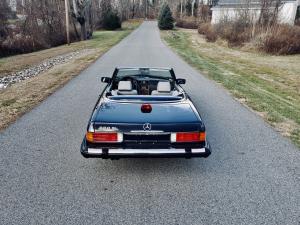 Mercedes-Benz 560 SL 1986 года  (NA)